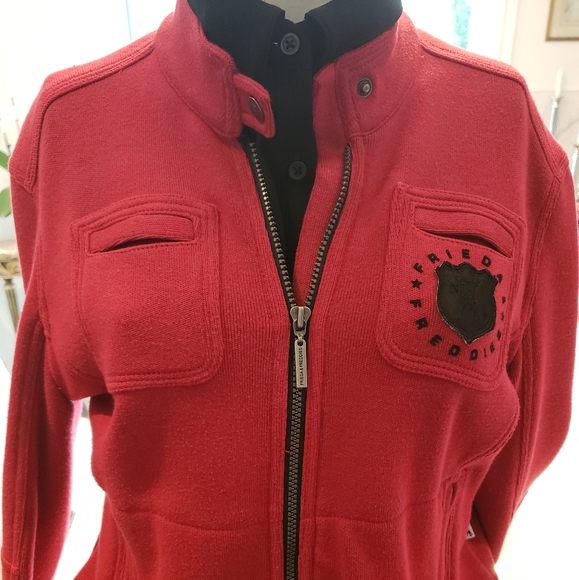 💥HOST PICK💥 FREIDA & FREDDIES - Picture 3 of 5